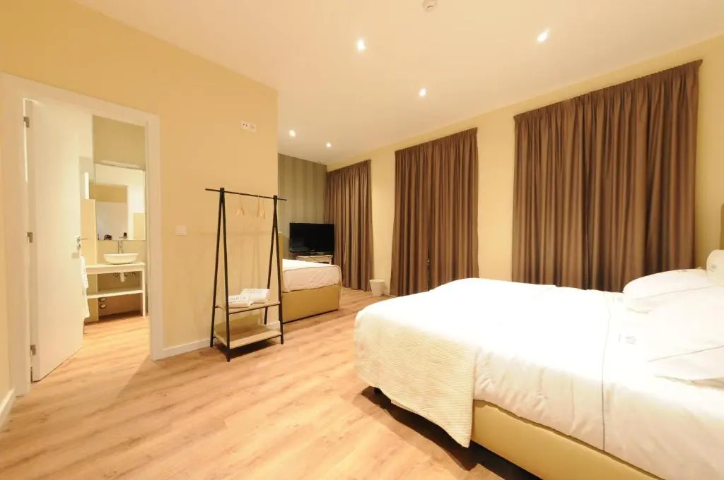 Naya-Downtown Guesthouse