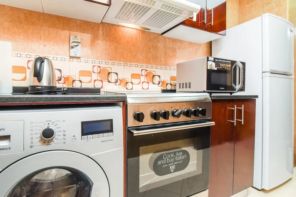 OYO Home 233 1BHK Marina Suites