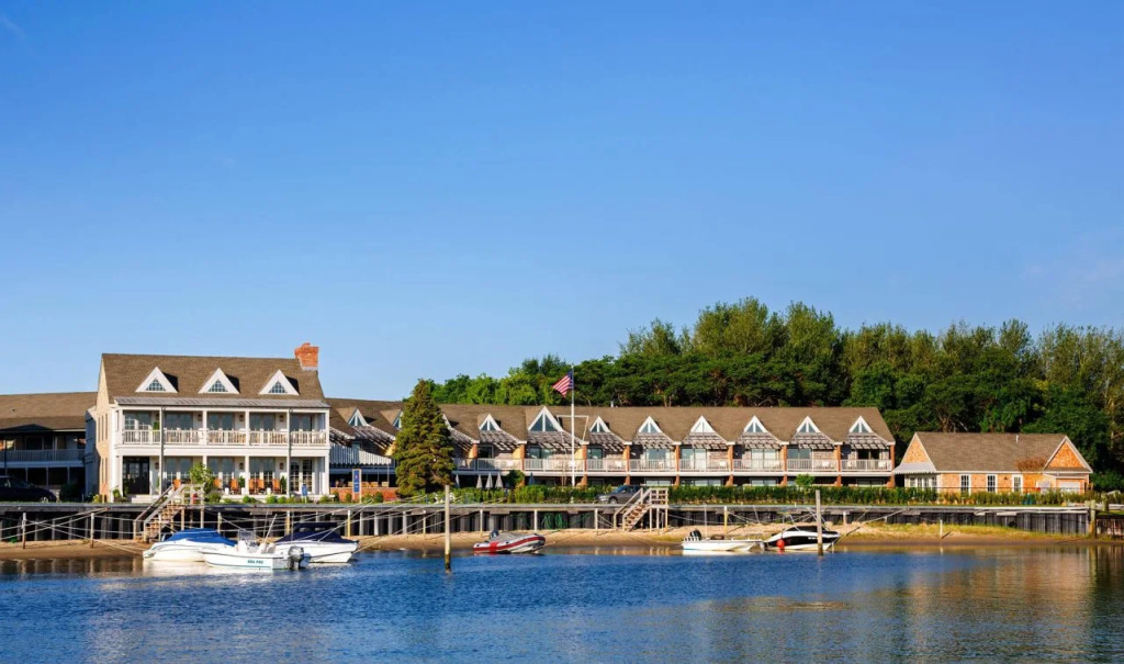 Faraway Sag Harbor