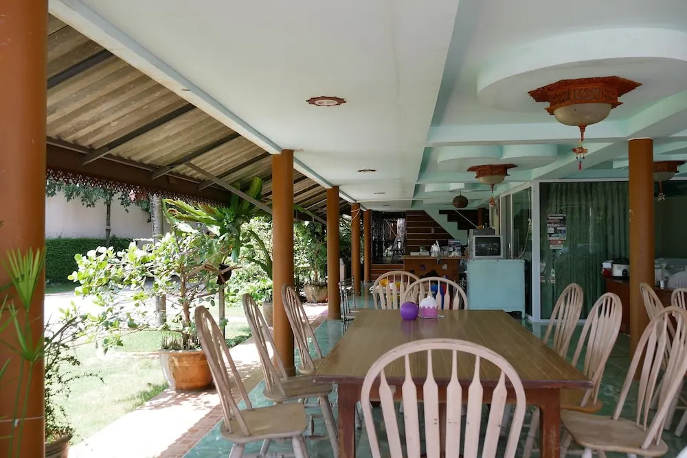 Lannathong Resort