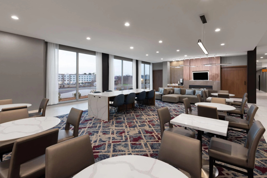 La Quinta Inn & Suites by Wyndham Athens I-65
