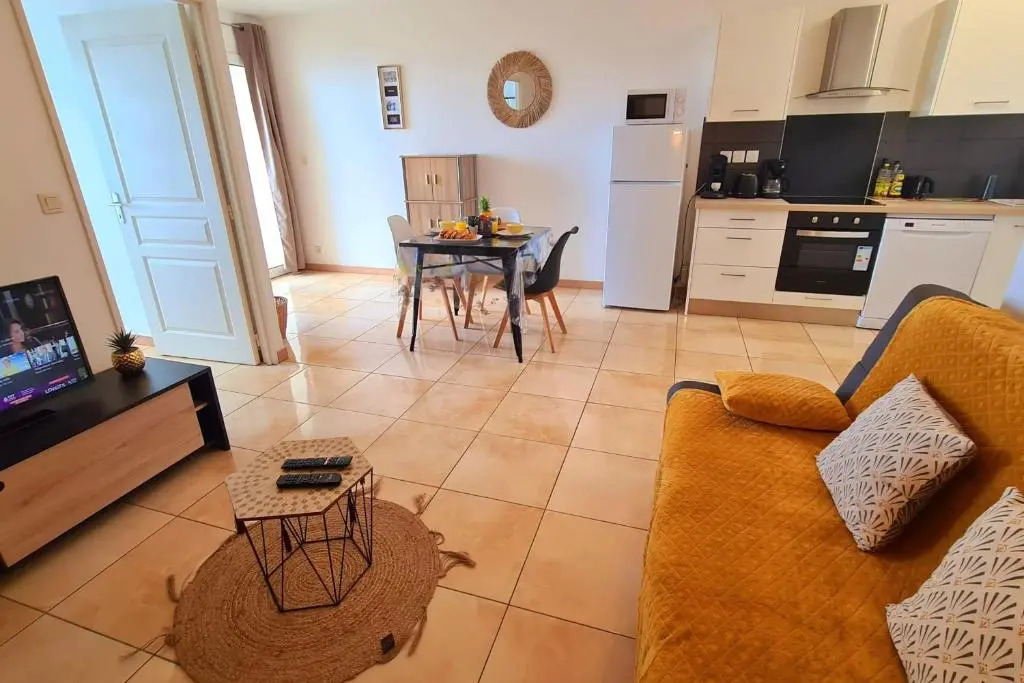 L appartement L Ocean, T2 d'environ pour 2 personnes avec balcon une vue imprenable sur l'océan