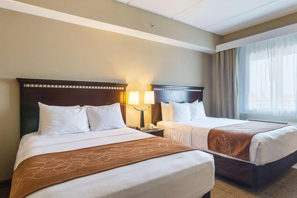 Comfort Suites Beachside