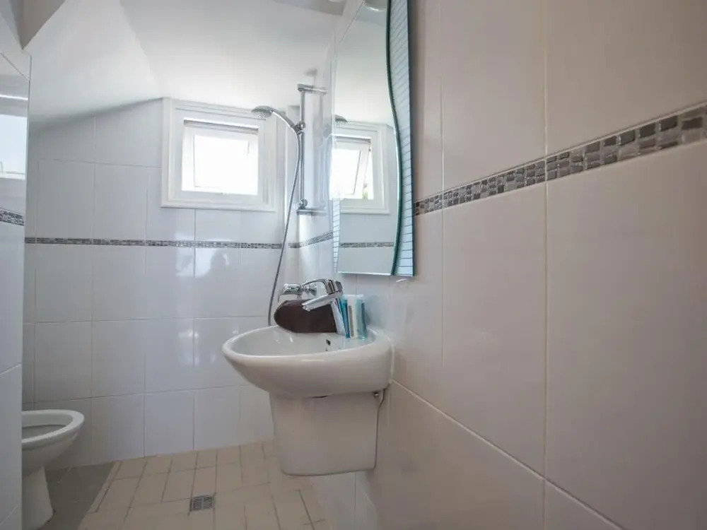 Villa Shaye AQ Me16