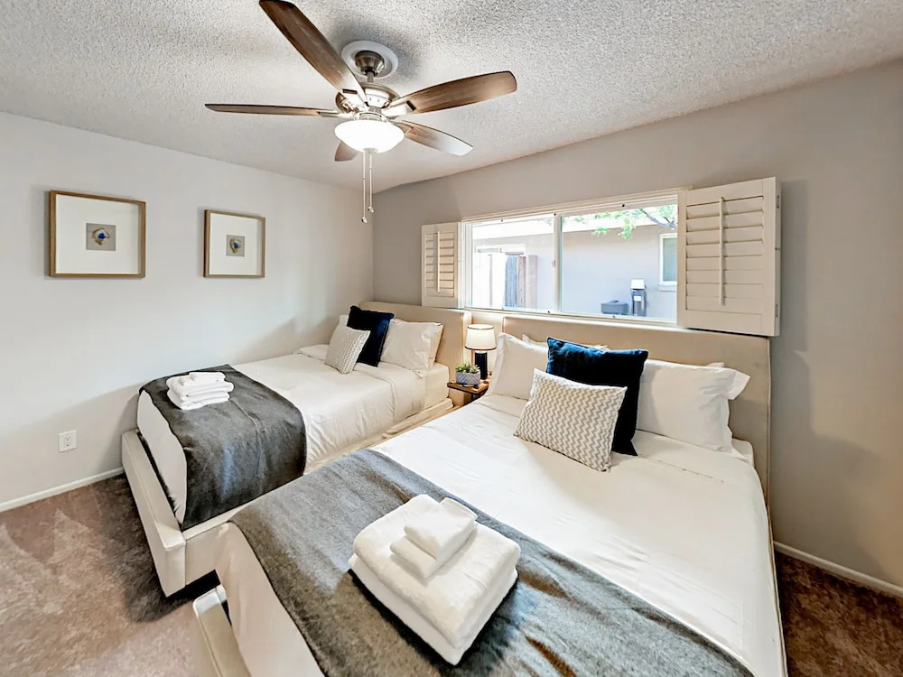 8226 E Northland Dr House 3 Bedrooms 2 Bathrooms Home