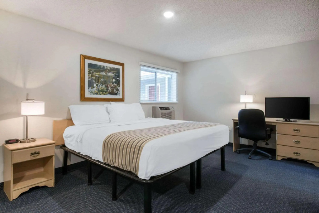 Birch Hill Suites - Lakeland
