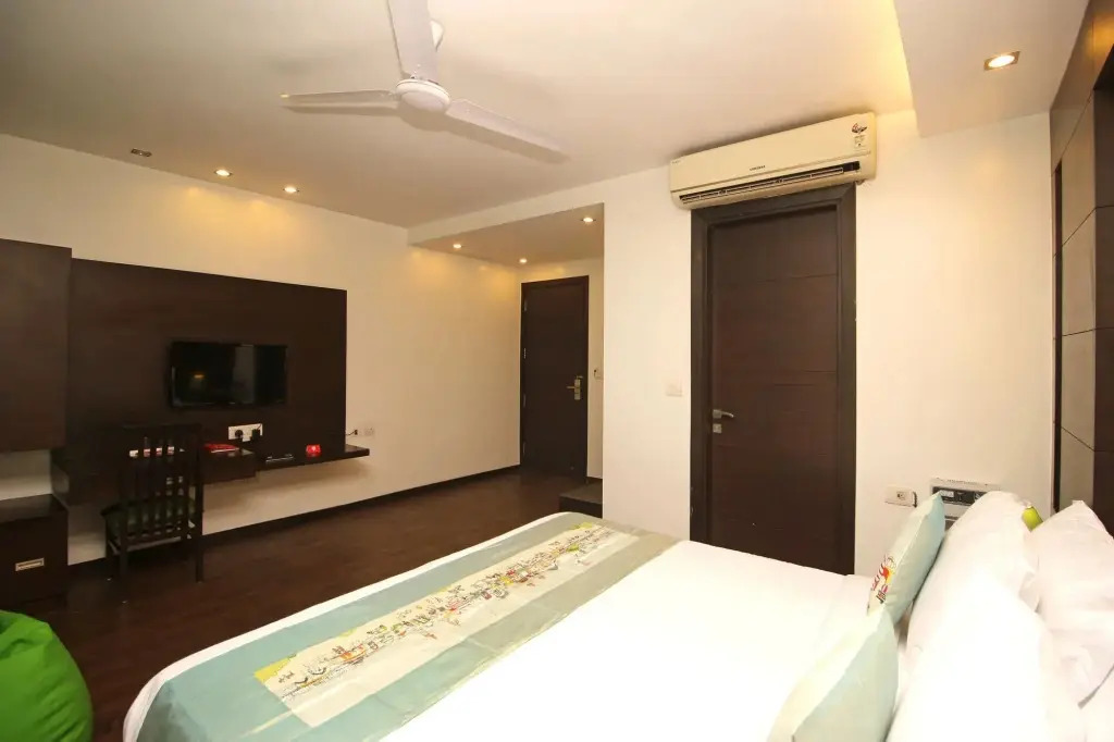 OYO Flagship 504 Greater Kailash