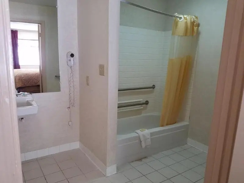 Amerivu Inn & Suites - Helen - Downtown