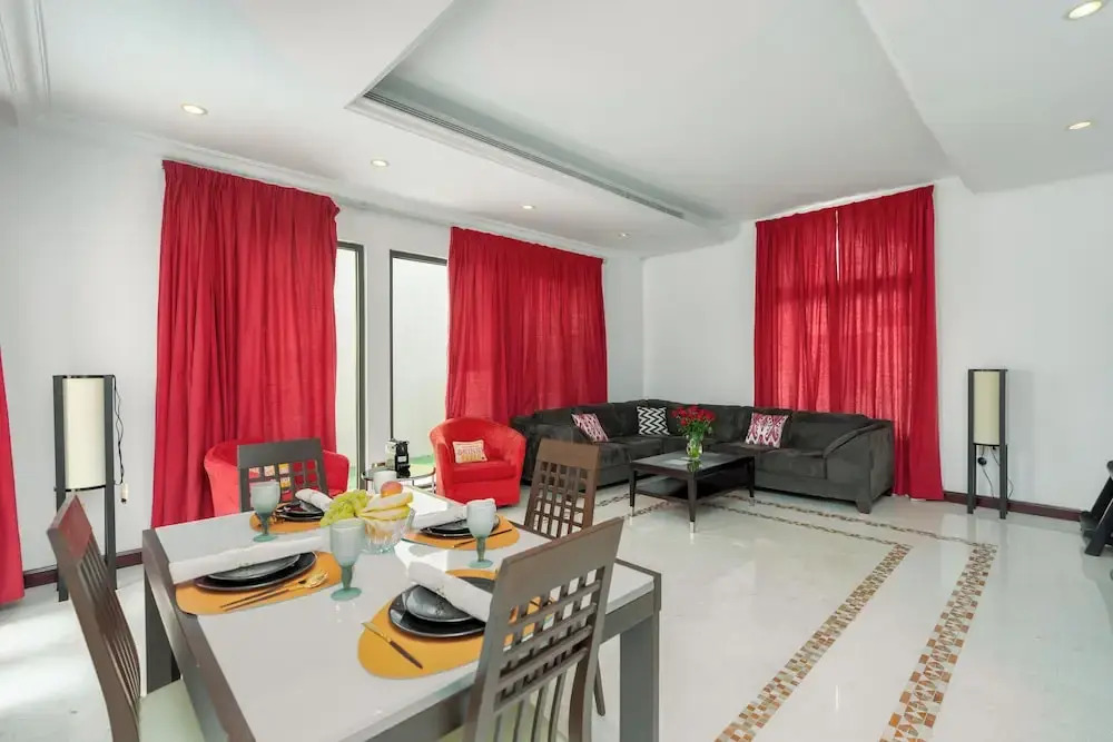 Private Palm Villa - Mint Stay
