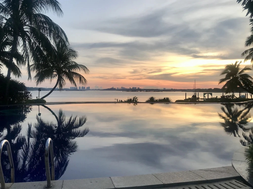 Country Garden Danga Bay InStyle Sea View Homestay Suite by NEO