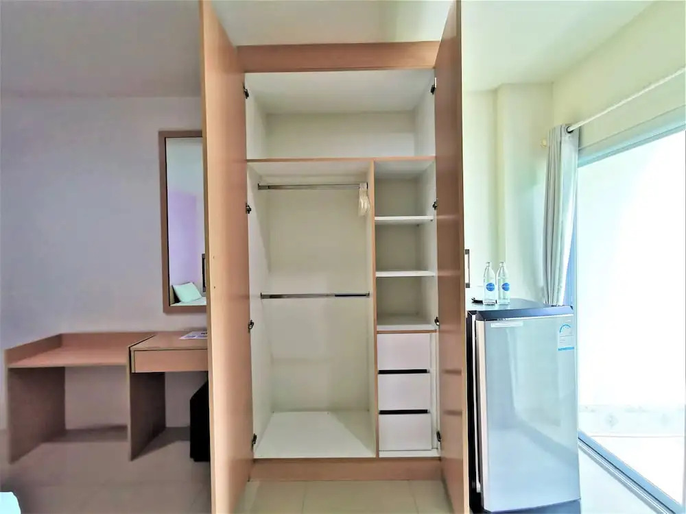 Hua Hin Irooms