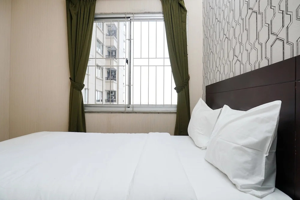 Compact Studio Apartment at Mediterania Marina Residences By Travelio