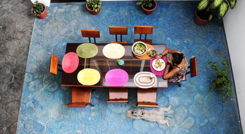 Hostal Azul y Blanco