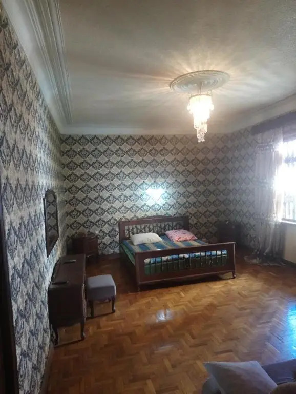 12 Angisa Street Апартаменты