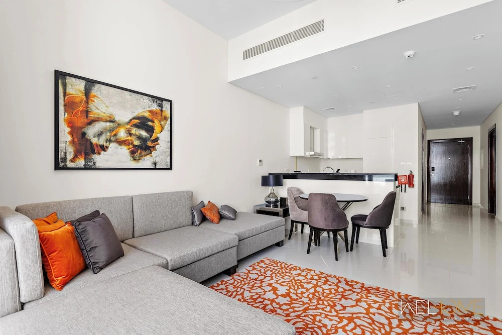 WelHome - Charming Breathtaking 1BR Apt. In Damac Hills