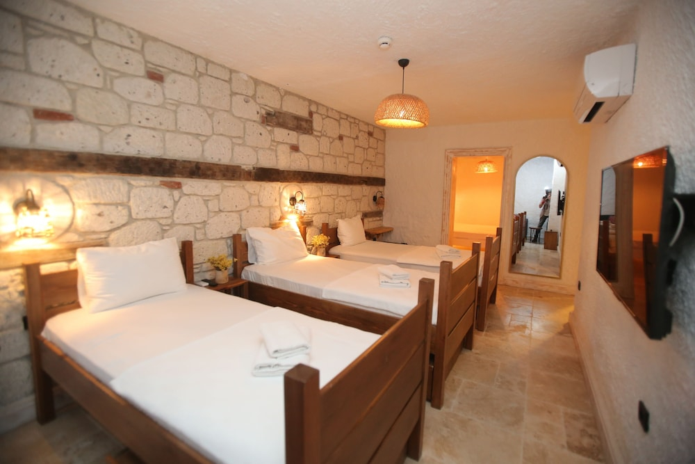 Alaçatı Taş Otel