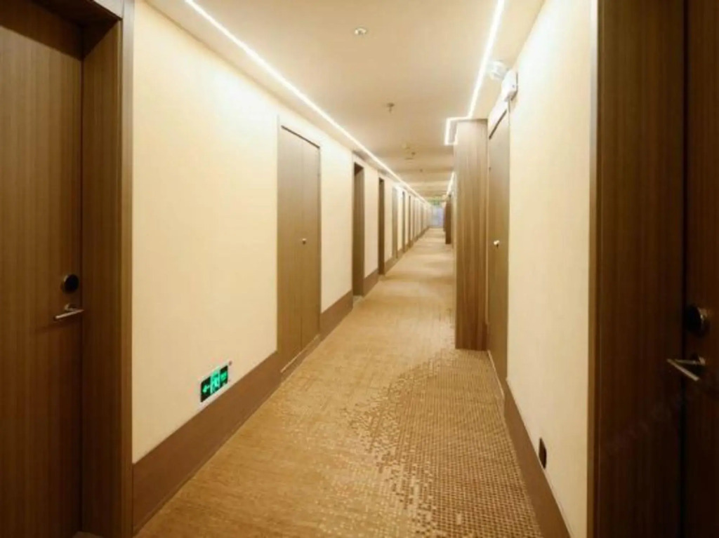 HanTing Hotel (Zhengzhou Nanhuan Fogang)
