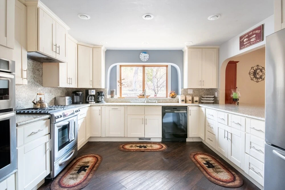 35 - Corky Bear 5 Bedroom Home by Redawning
