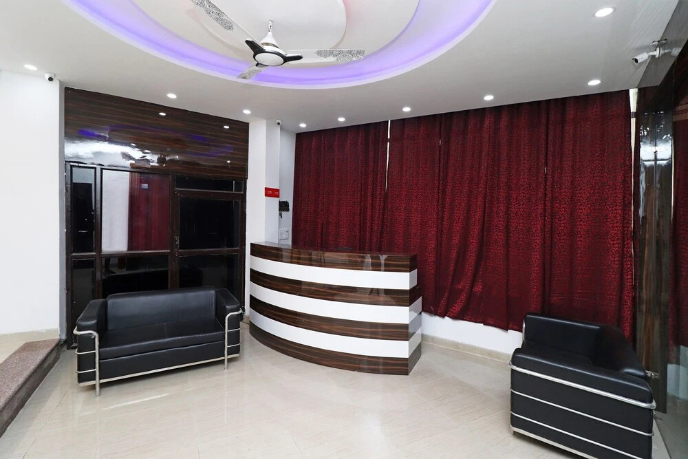 SPOT ON 37815 Stay N Style