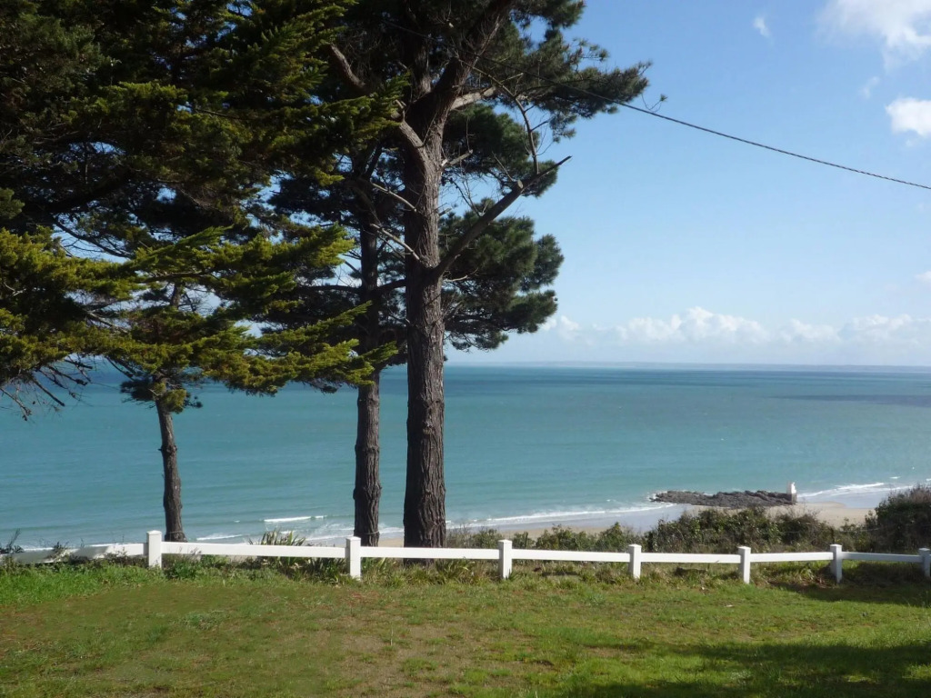 Holiday Home on Goëlo Coast with Sea Views