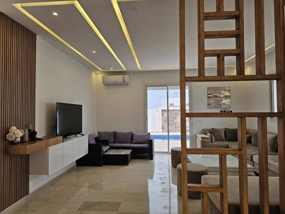 Luxurious Villa Rental in Houmt Souk, Djerba - Perfect Family Retreat