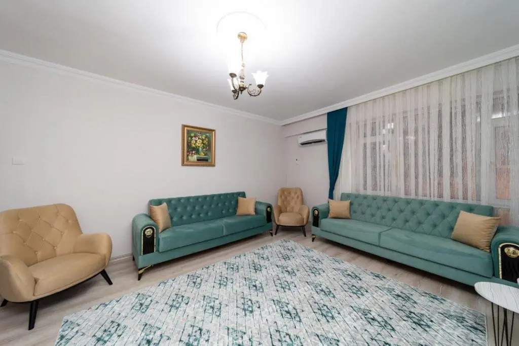 Pleasant Flat With Balcony in Kaleici