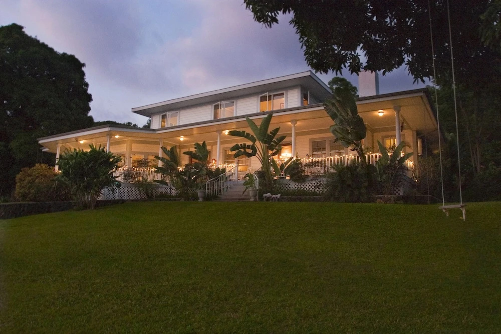 Kaawa Loa Plantation
