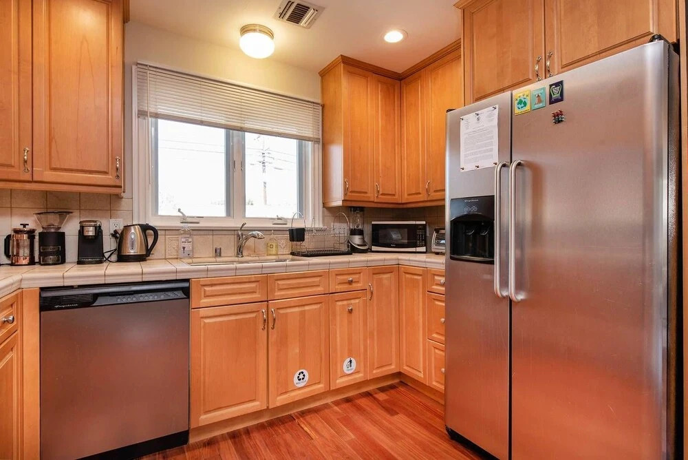 3BR Atwater House Spacious Backyard Sleeps 6