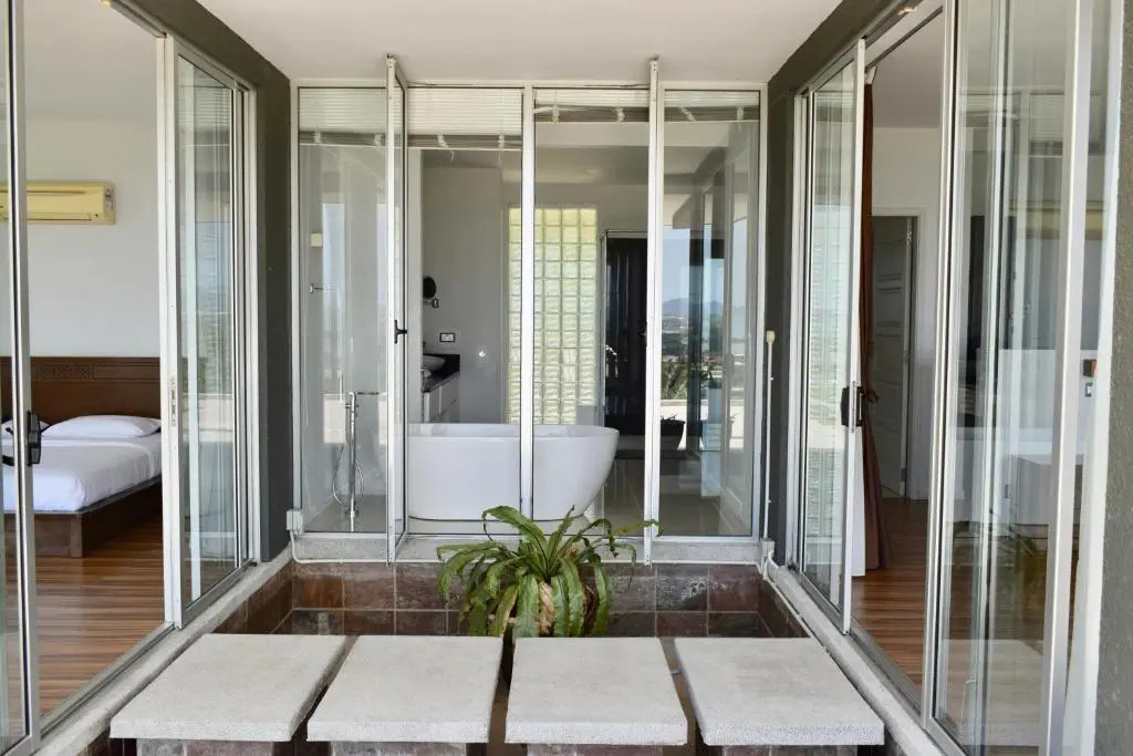 Private Pool Villa & Jacuzzi