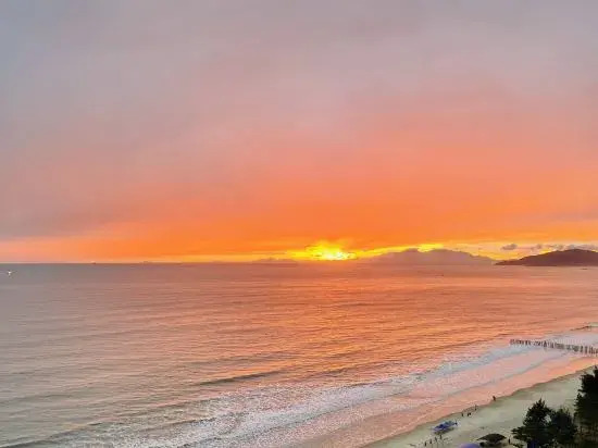 Ninghai Sunset Net Red Seaview Homestay (Vanke Shuangyuewan Branch)