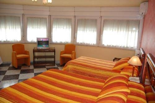 Hostal Goya Suites