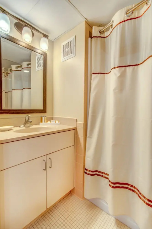 Reges Oceanfront Resort