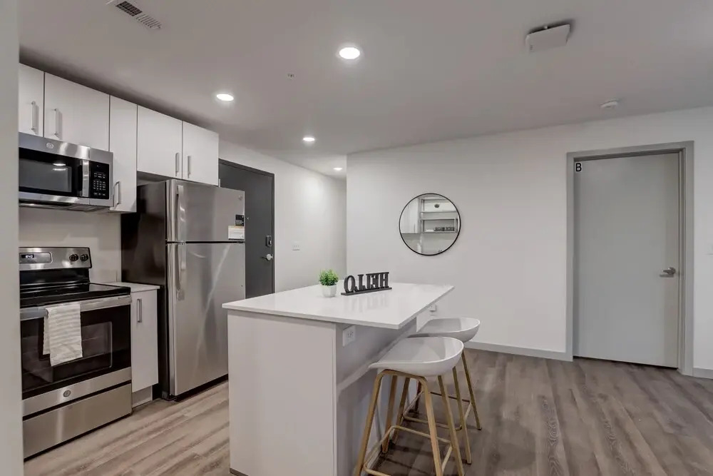 FRONTDESK LivRed Campus Apts Haymarket Square Lincoln