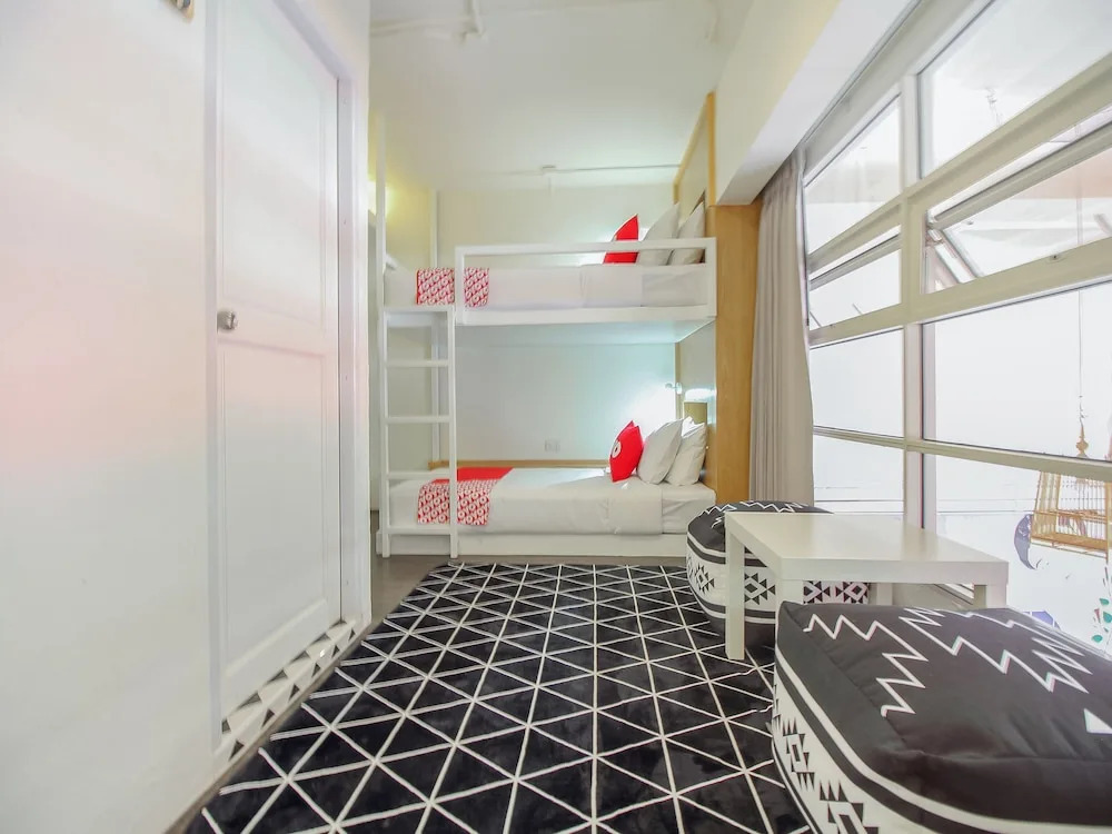 OYO 267 Chaba Poshtel