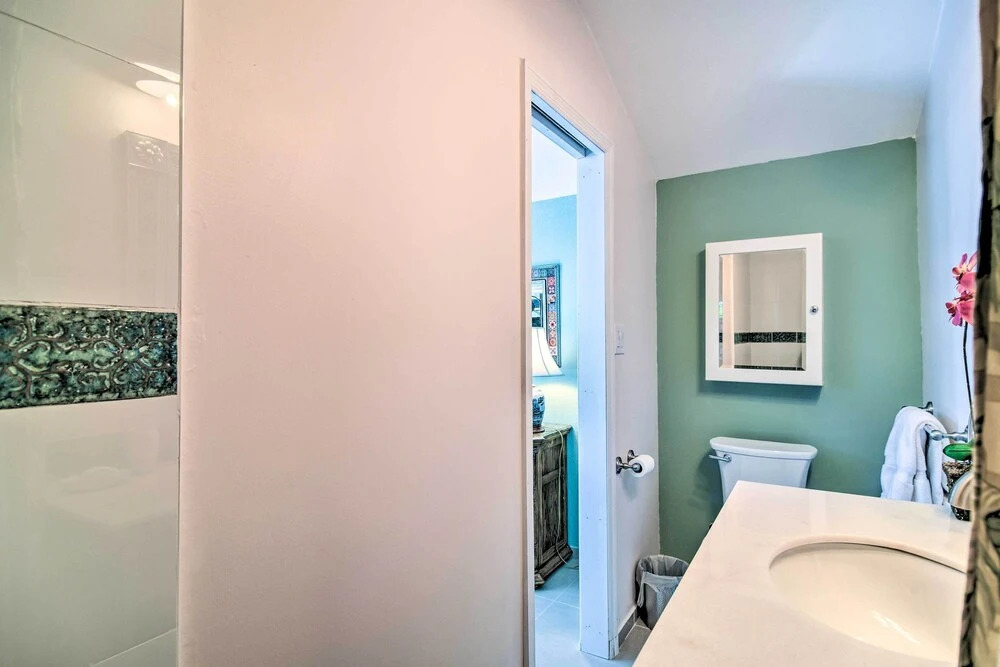 Vibrant Sarasota Studio < 1 Mile From the Beach!