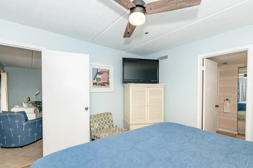 Sea Place 12125 Ground Level