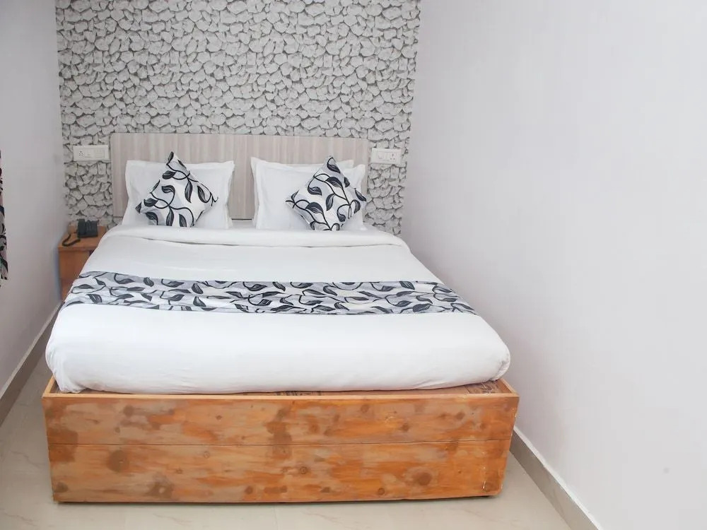 OYO 17079 Green Valley Homes