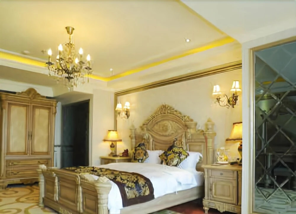 Chongqing Shengteng Yiran Hotel