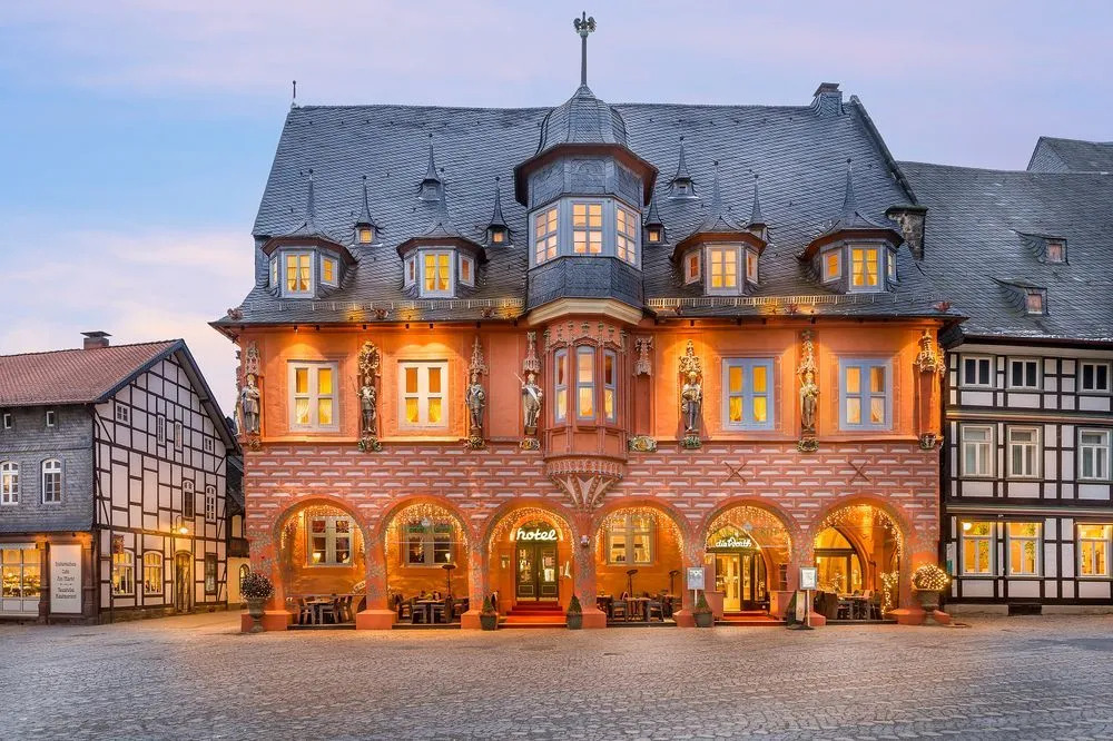 Hotel Brusttuch