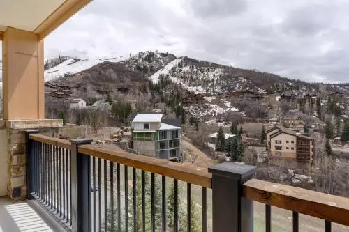 Edgemont 2602 - Luxury Ski-in Ski-out Condo