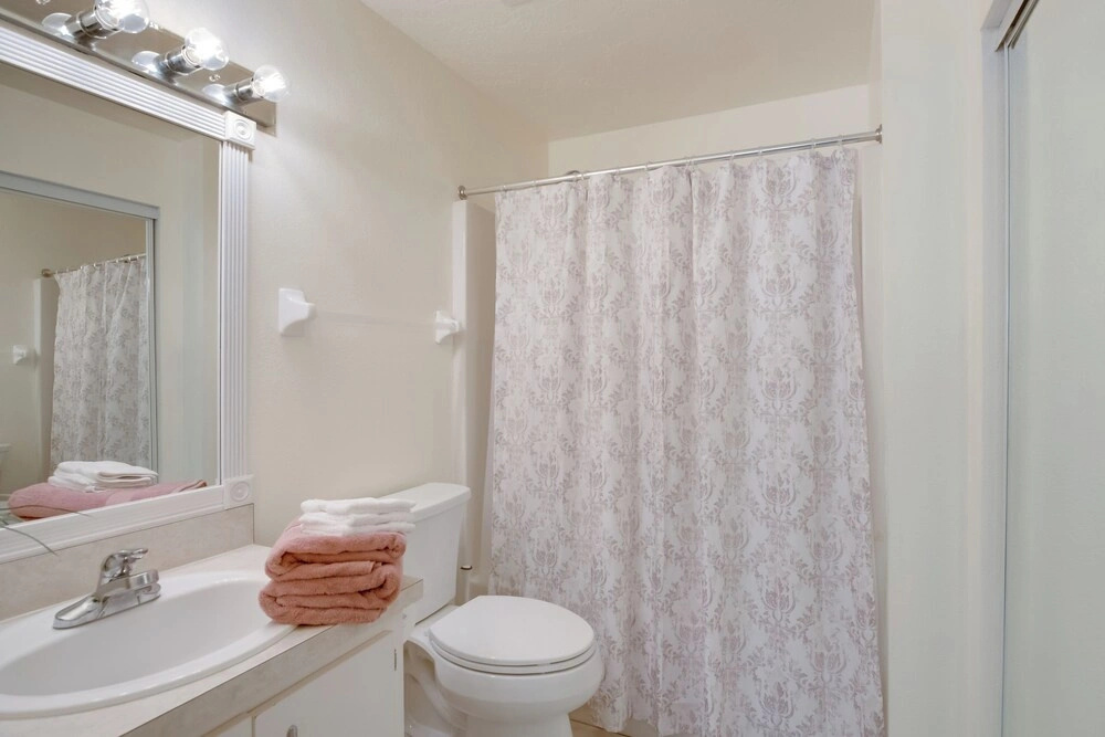 Steps to Crystal River! Dual-unit w/ Patios & Yard
