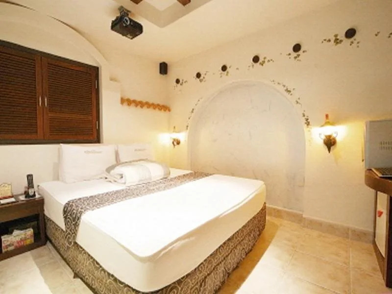 Paradia Hotel
