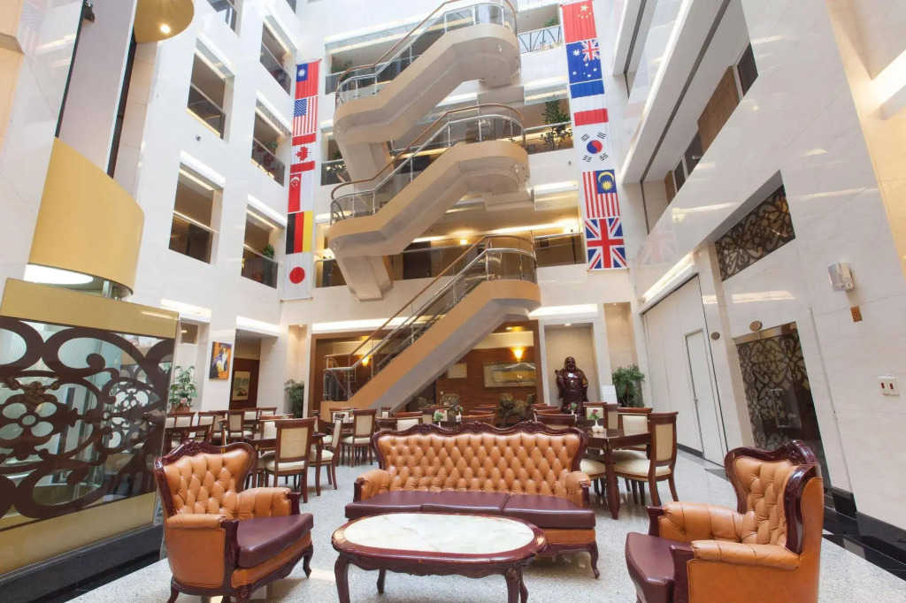 CHECK inn Select Taipei Nangang