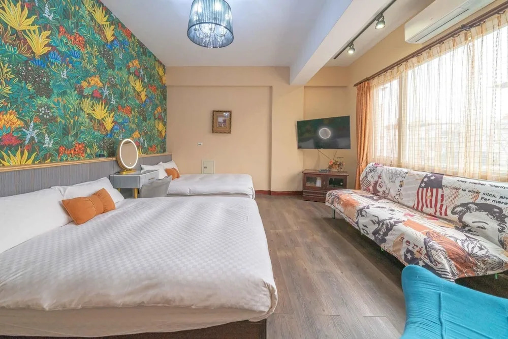 Sunny B&B
