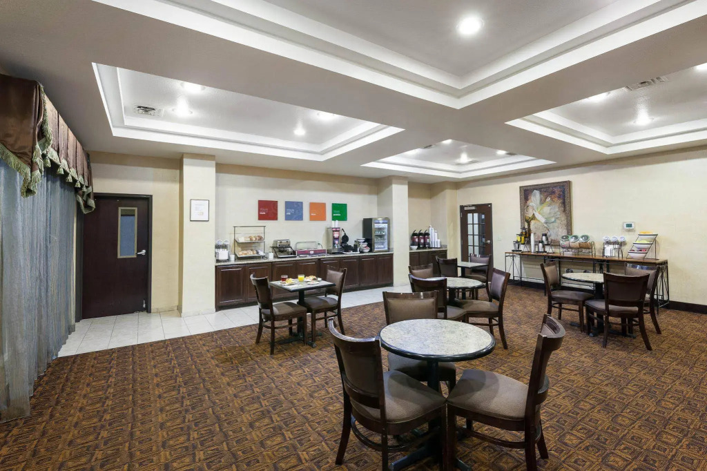 Comfort Inn & Suites Regional Medical Center