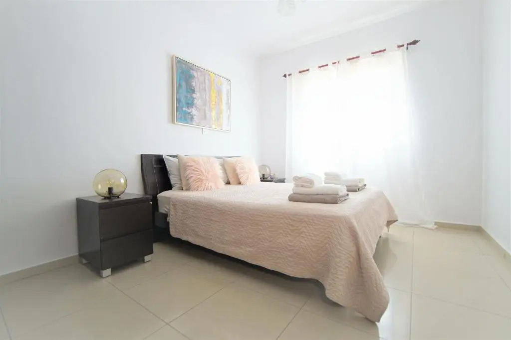 Oracle C-102 1 Bedroom