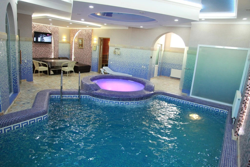 Zarafshan Grand Hotel FIEZ