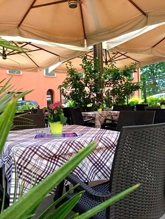 Antica Campione Rooms & Hostel