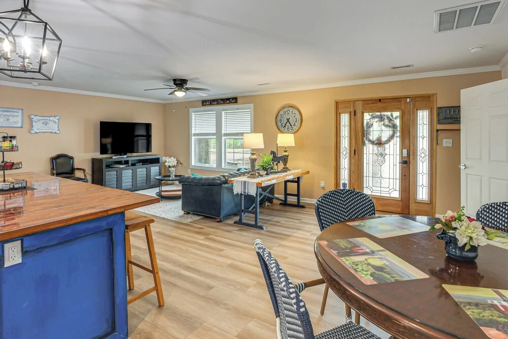 Charming Retreat on 20 Acres w/ Private Lake!