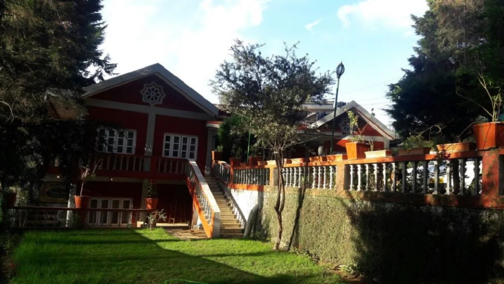 The Red House